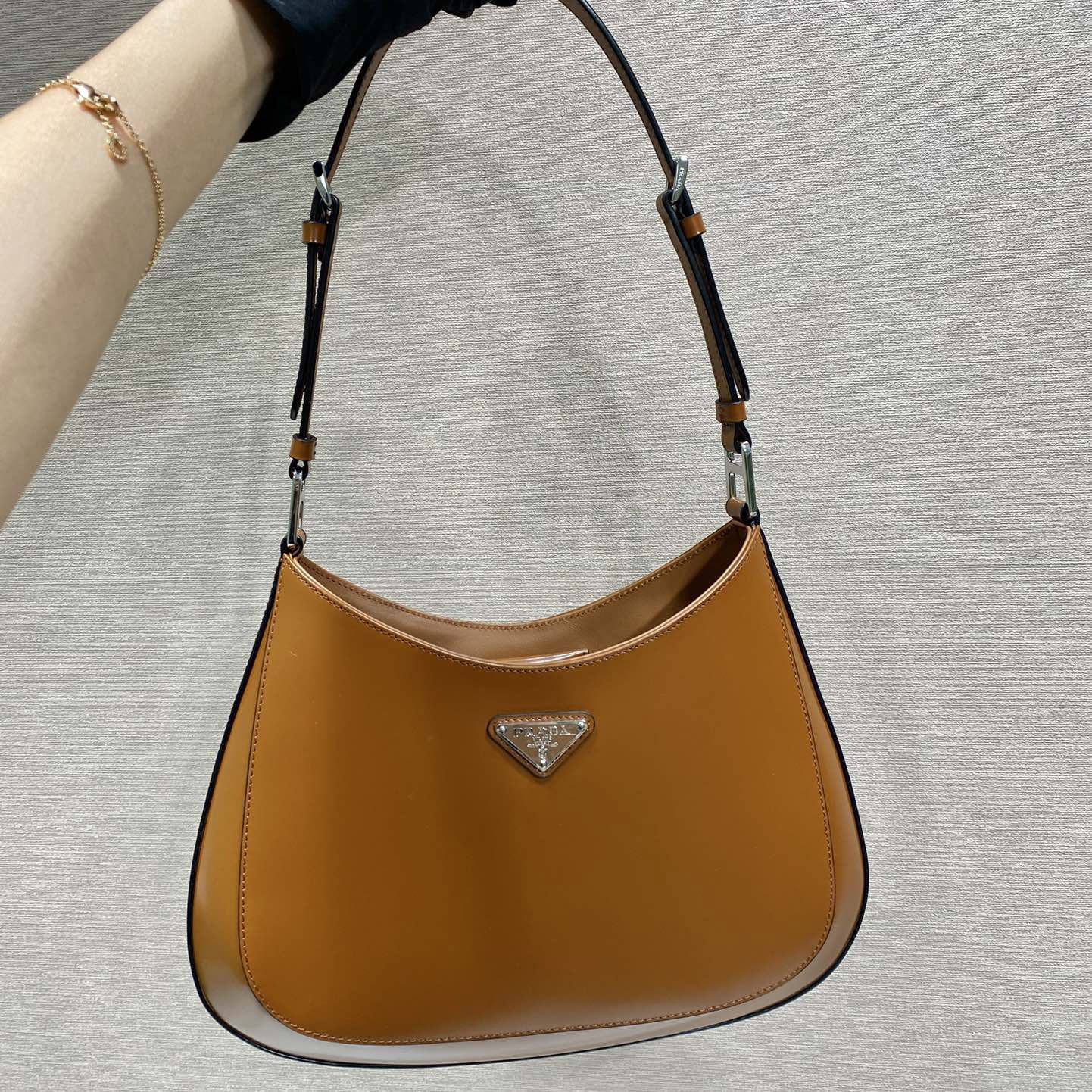 Pra*a top handle bags